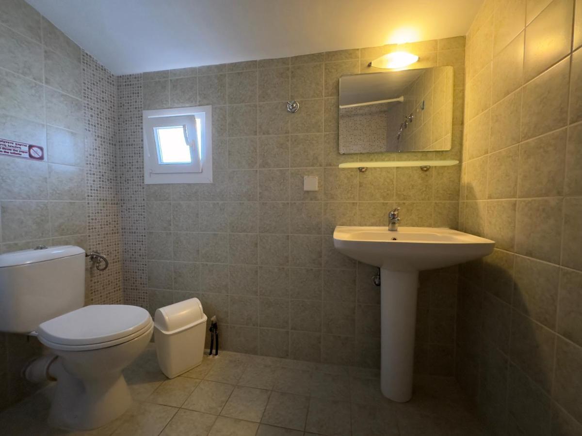 Anna Rooms Vrasná Buitenkant foto